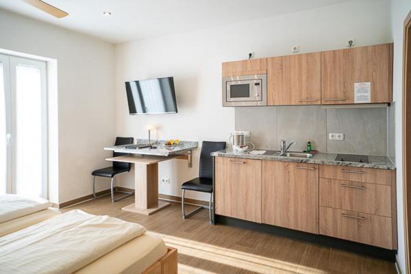 Hotel Boardinghouse Schellenberg à Donauwörth Extérieur photo